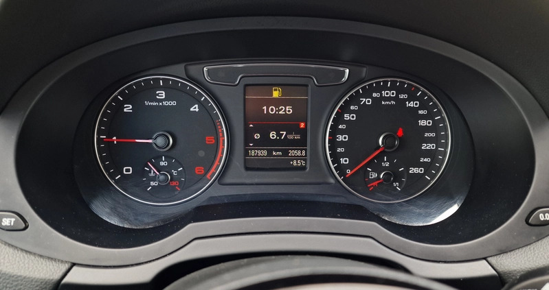 Audi Q3 cena 75900 przebieg: 187000, rok produkcji 2015 z Wronki małe 742
